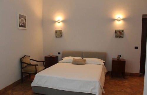 Orta di Atella Hotel | Castello di Casapozzano