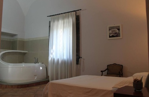 Orta di Atella Hotel | Castello di Casapozzano