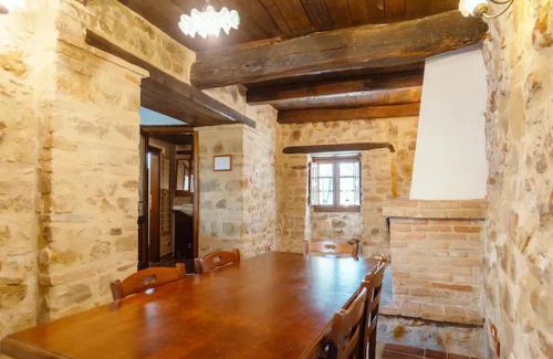 Gualdo Cattaneo Apartment | Castello di Cisterna Uno