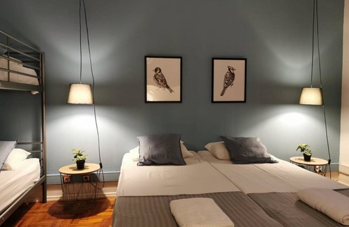 Santo Antonio House | Castilho 63 - Hostel & Suites
