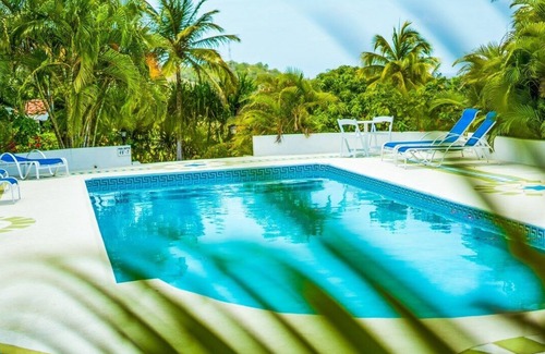 Savannes Villa | Castle By The Pool