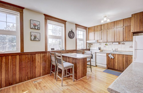 Clarington House | CASTLE Getawy/Short stay(Off 401)