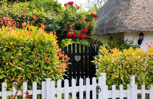 Kenilworth House | Castle Hill Cottage on a Scheduled Monument