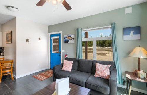 West Yellowstone House | Castle in the Sky Unit X