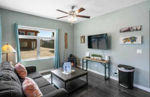 West Yellowstone House | Castle in the Sky Unit X