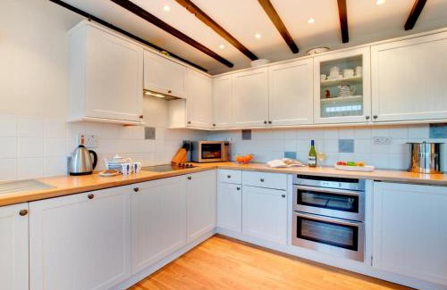 Craster House | Castle Point Cottage Craster