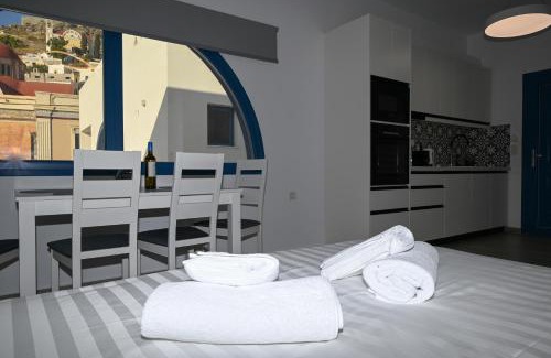 Leros Apartment | Castle & Sea, Platanos Retreat