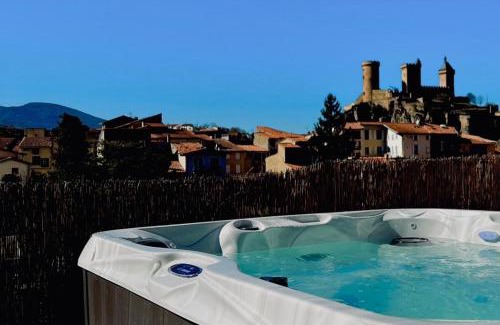 Foix Apartment | Castle Spa