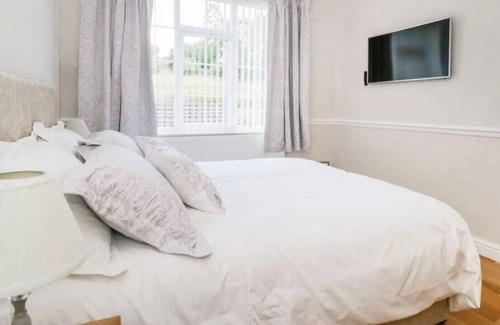 Nettleton House | Castle Top - Retreat