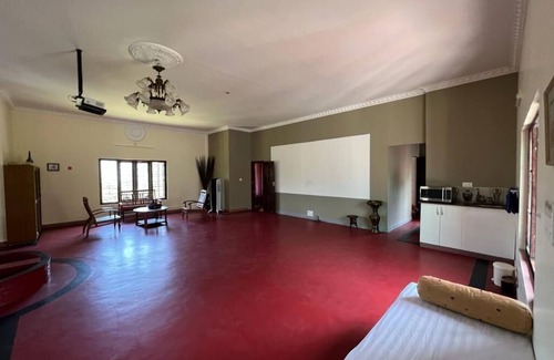 Udumbanchola House | Castle Vallakalil Homestay, Luxury at a decient Pricen