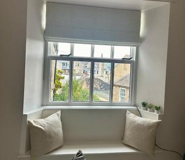 Kendal Apartment | Castle View Apartments - The Hideout