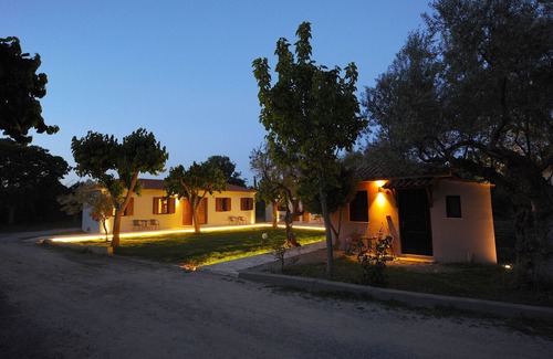 Mystras RV Rental | Castle View Bungalows
