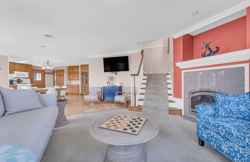 Carsonville House | Castleview Cove- 5Bd 4Ba Lakefront Luxury Retreat!