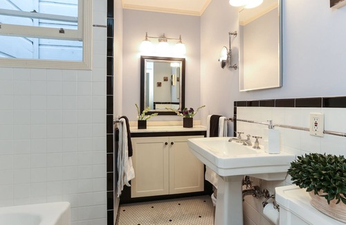 Dolores Heights Apartment | Castro Hill Between Castro and Noe Valley