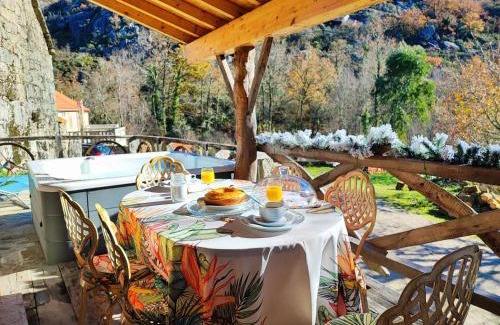 Melgaco House | Castrum Houses - Casa da Curveirinha - Jacuzzi