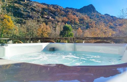 Melgaco House | Castrum Houses - Casa da Curveirinha - Jacuzzi