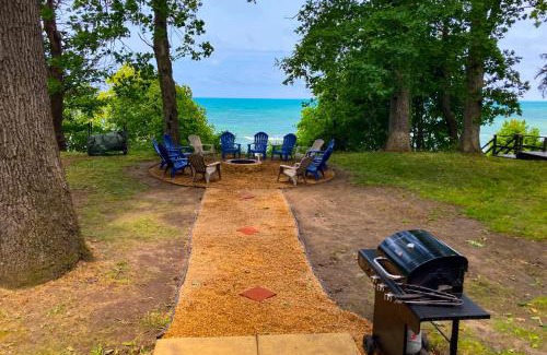 Union Pier House | Casual Lake Living
