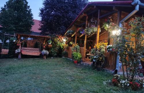 Ciugud House | Casuta cu Brazi