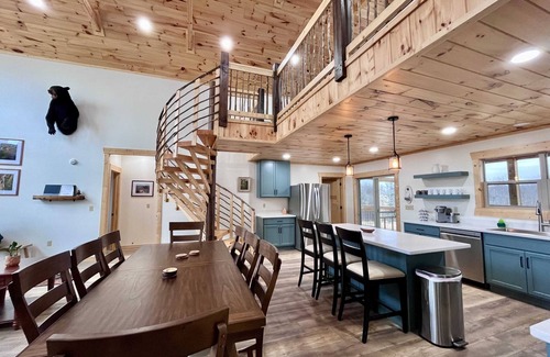 Rogers Cabin | Cat's Cradle | RRG | Sunset views | Hot Tub