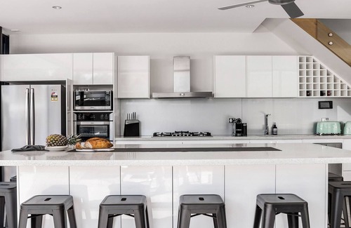 Byron Bay Villa | Catalinas - Byron Bay villa near beach with pool