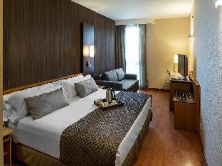 Sant Andreu de la Barca Hotel | Catalonia Bristol