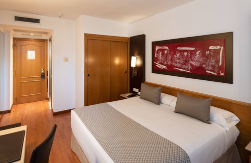 Sant Andreu de la Barca Hotel | Catalonia Bristol