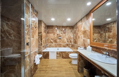 Sant Andreu de la Barca Hotel | Catalonia Bristol