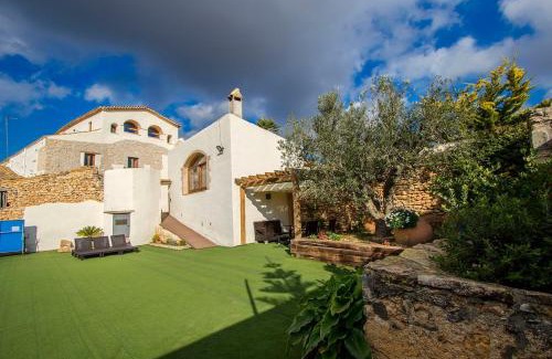 La Bisbal del Penedes Villa | Catalunya Casas Captivating Villa in the Vineyard close to Sitges