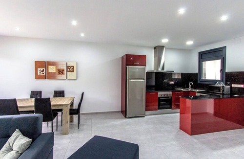 Sils Villa | Catalunya Casas: Modern Vacation Paradise 'Villa Ainmi' on the Costa Brava!