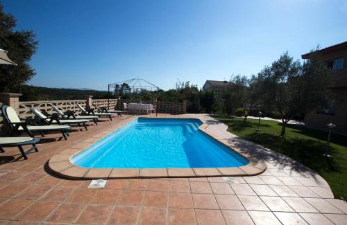 Sils Villa | Catalunya Casas Tranquil Costa Brava Retreat with private suite!