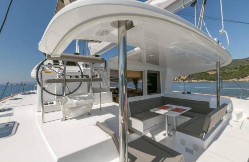 Carti Tupile Boat Rental | Catamaran in San Blás Islands, private boat