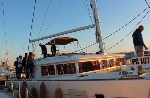 Pineta Boat Rental | Catamarano Mauticat Boat & Breakfast