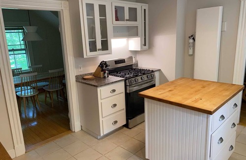 Bar Harbor House | Catbird Cottage - Updated Cozy Gem, 2 miles to Acadia National Park, short walk to the bay