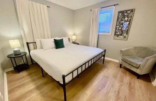 Joslyn Castle Apartment | Cathedral 10-Cozy Urban Living Near UNMC