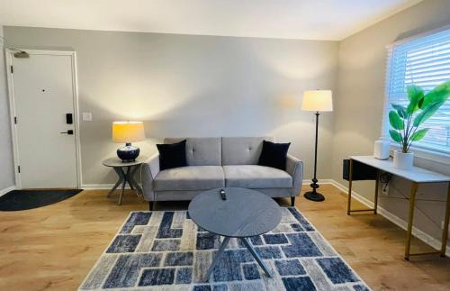 Joslyn Castle Apartment | Cathedral 11-Midtown near UNMC