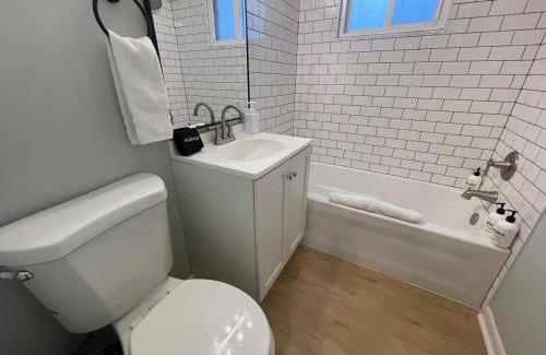 Joslyn Castle Apartment | Cathedral 5-Walking Distance to UNMC
