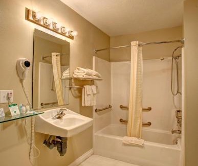 Caineville Hotel | Cathedral Valley Inn