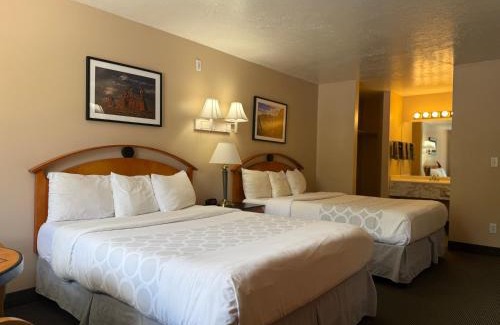 Caineville Hotel | Cathedral Valley Inn