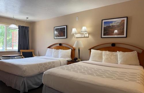 Caineville Hotel | Cathedral Valley Inn