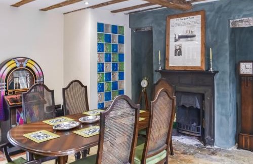 Ely House | Cathedral View Farmhouse