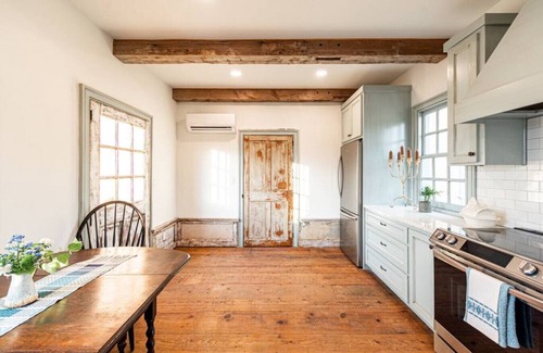 Waco House | Catskill upstairs suite - The Mohawk Valley House