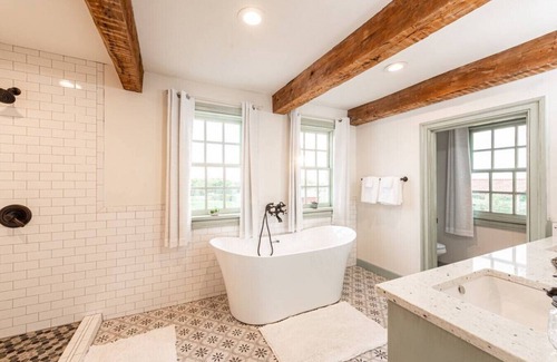 Waco House | Catskill upstairs suite - The Mohawk Valley House