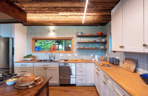 Glenford House | Catskills Retreat w/Hot Tub, Deck & Expansive Mountain Views | Suncliff Vista