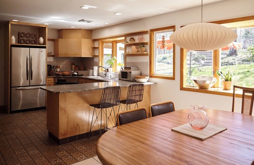 Saugerties House | Catskills Retro Retreat- Unique 3 Bd/2 Ba Upstate Home w/Hot Tub & Firepit -mins from Woodstock