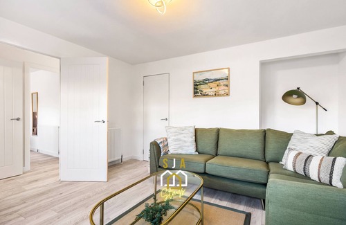 Peterhead Apartment | Catto Stay - SJA Stays - Modern 2 Bed Apartment