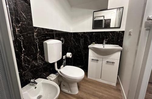 Caselle Apartment | Catullo Lounge and Rooms Near The Airport