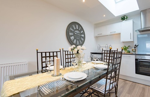 Waltham House | Cavallo Barn by Bloom Stays - a holiday let that sleeps 6 guests in 2 bedrooms