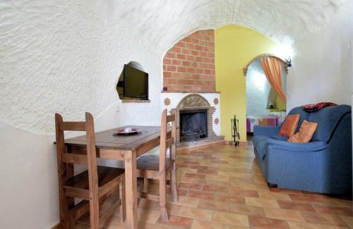 Guadix House | Cave house with private terrace on a small complex