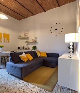 Certaldo Apartment | Cavour 21 Apartment