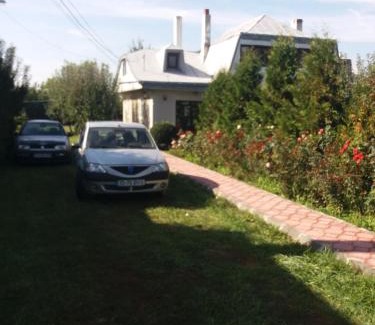 Vanatori House | Cazare Poienita